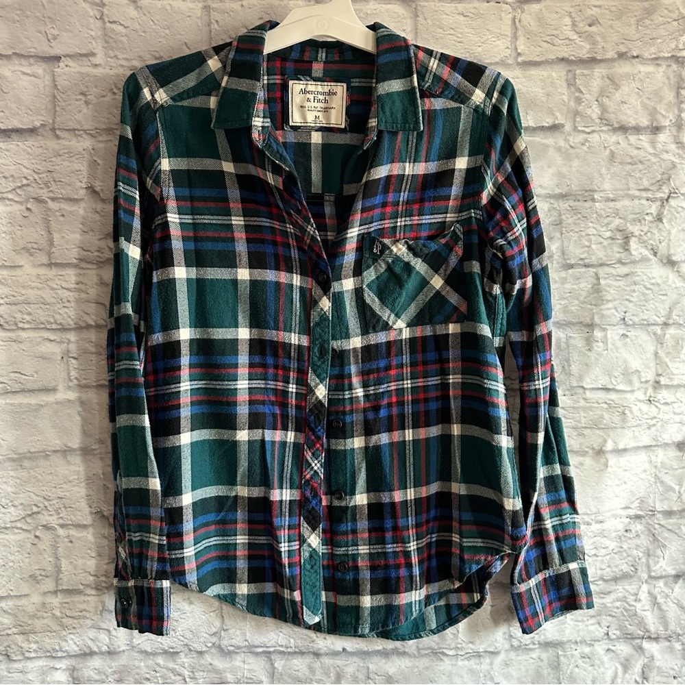 PRROWNED ABERCROMBIE AND FITCH PLAID WOMENS BUTTON UP MEDIUM M